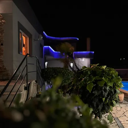 Villa - Rozic *