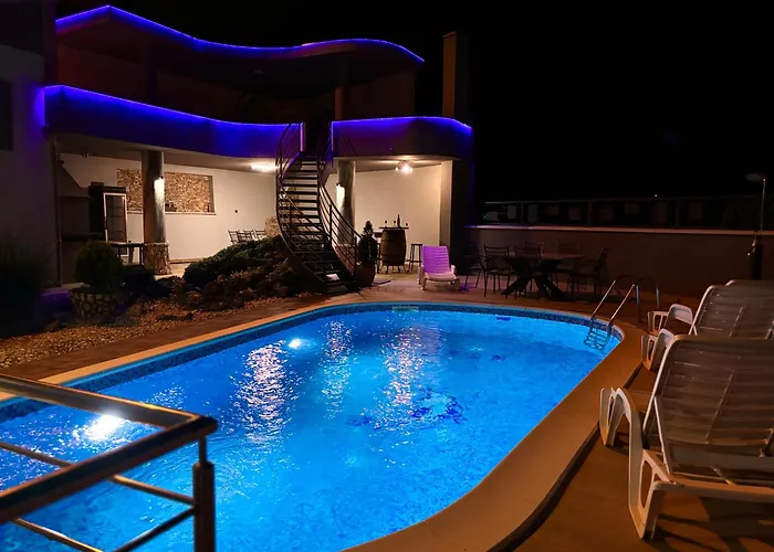 - Rozic Villa Mostar